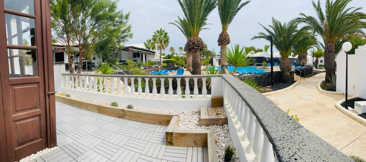 Lc Bastian Marina Bungalow Costa Teguise Bagian luar foto